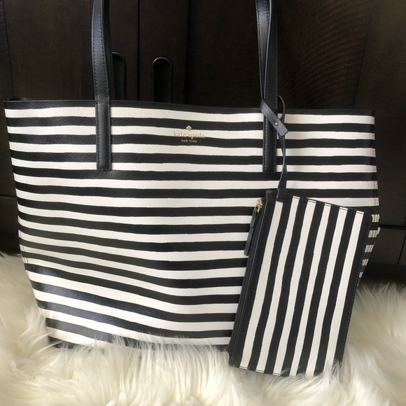 kate spade Handbags - Brand new Kate Spade Shoulder bag